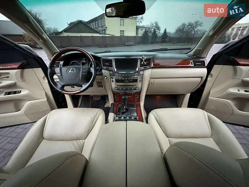 Внедорожник / Кроссовер Lexus LX 2008 в Днепре