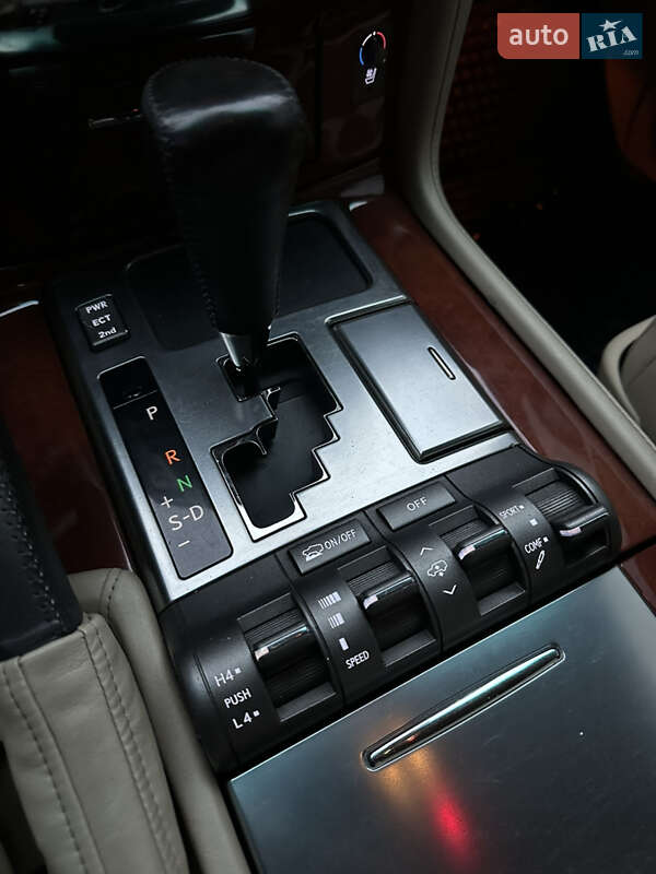 Внедорожник / Кроссовер Lexus LX 2008 в Днепре