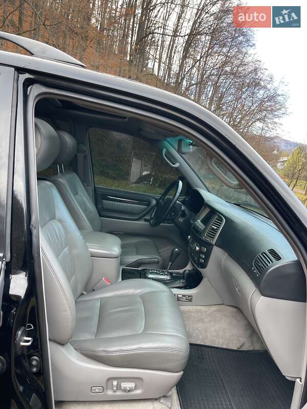 Позашляховик / Кросовер Lexus LX 2004 в Косові