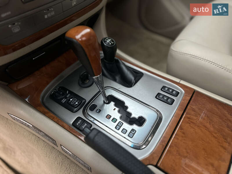 Внедорожник / Кроссовер Lexus LX 2004 в Ивано-Франковске