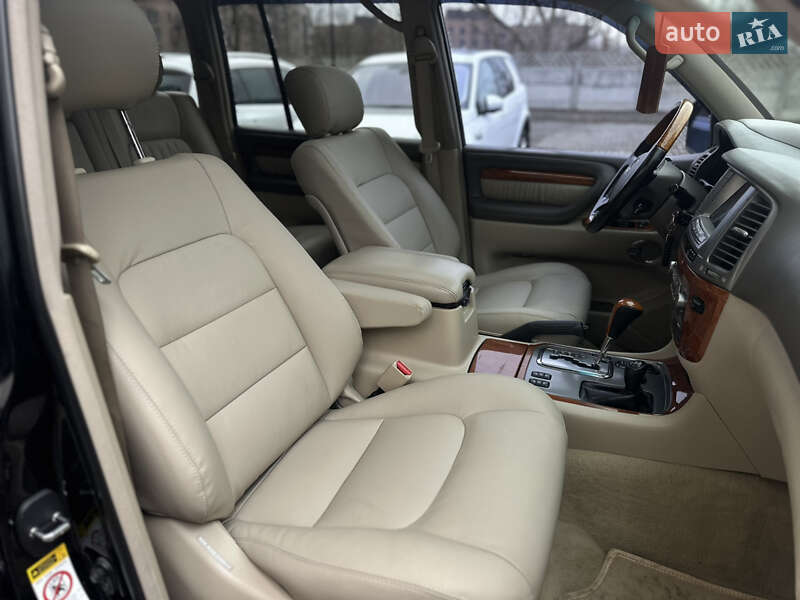 Внедорожник / Кроссовер Lexus LX 2004 в Ивано-Франковске