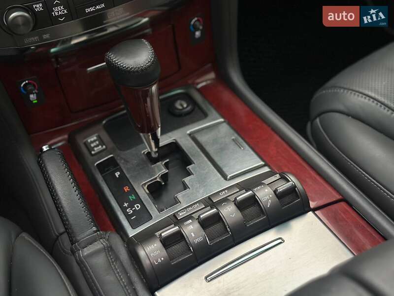 Позашляховик / Кросовер Lexus LX 2008 в Києві фото 27 Позашляховик / Кросовер Lexus LX 2008 в Києві