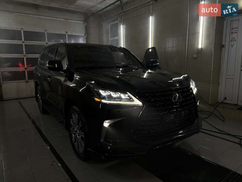 Внедорожник / Кроссовер Lexus LX 2016 в Умани