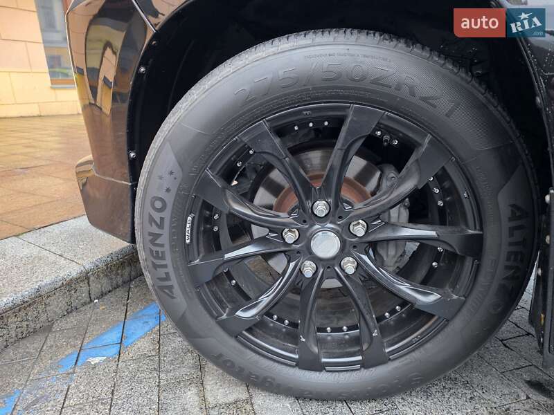 Внедорожник / Кроссовер Lexus LX 2015 в Одессе