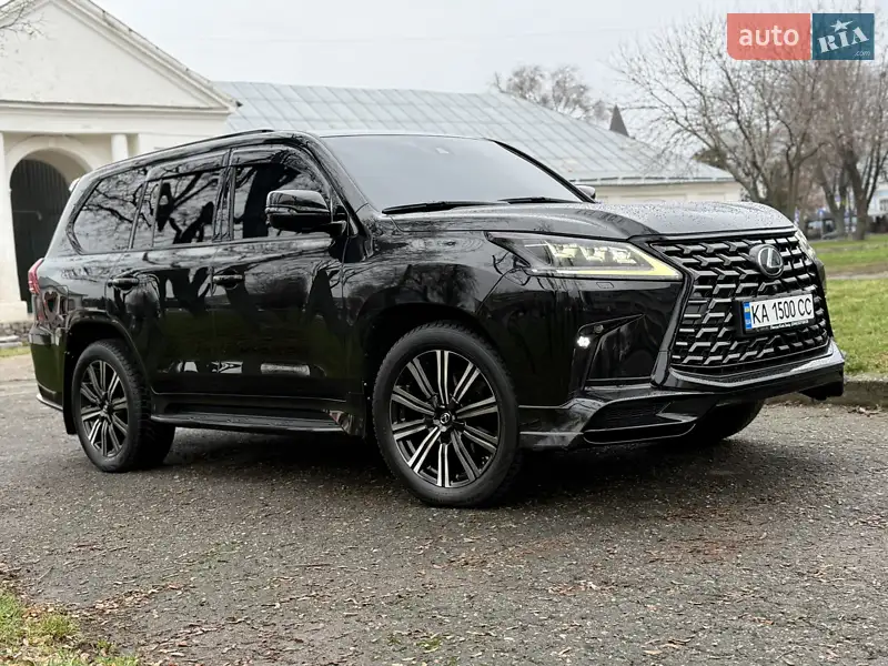 Lexus LX