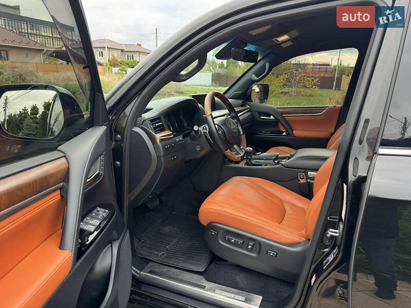 Внедорожник / Кроссовер Lexus LX 2016 в Одессе фото 8 Внедорожник / Кроссовер Lexus LX 2016 в Одессе