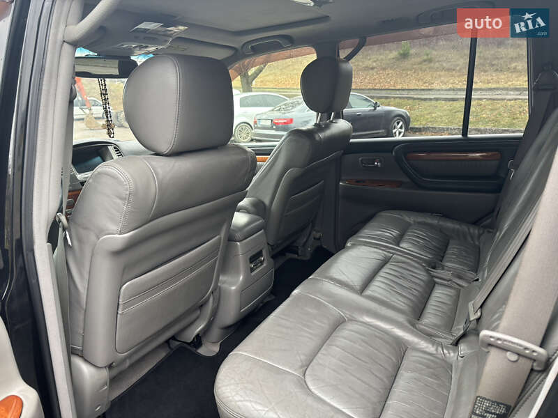 Внедорожник / Кроссовер Lexus LX 2007 в Ровно
