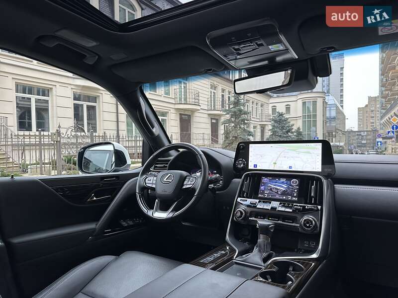 Внедорожник / Кроссовер Lexus LX 2022 в Киеве