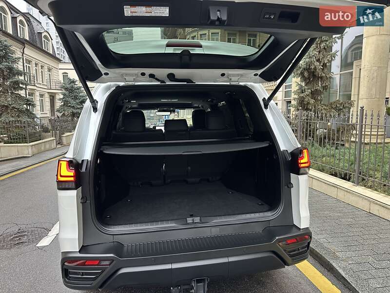 Внедорожник / Кроссовер Lexus LX 2022 в Киеве