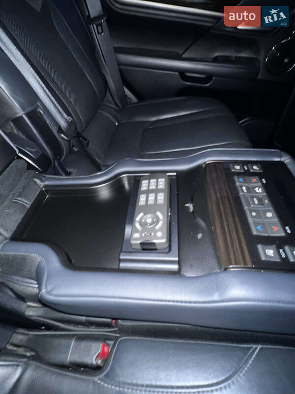 Внедорожник / Кроссовер Lexus LX 2019 в Киеве фото 25 Внедорожник / Кроссовер Lexus LX 2019 в Киеве