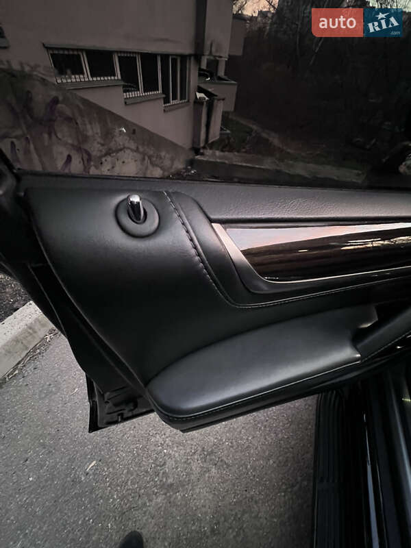 Внедорожник / Кроссовер Lexus LX 2019 в Киеве фото 48 Внедорожник / Кроссовер Lexus LX 2019 в Киеве