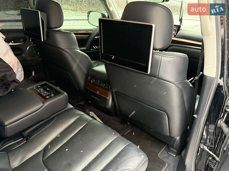 Внедорожник / Кроссовер Lexus LX 2016 в Умани