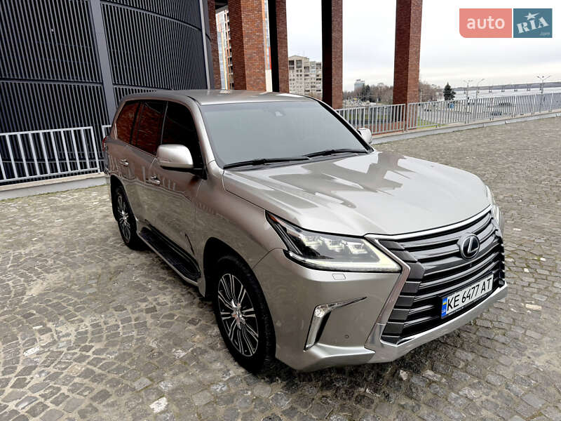 Внедорожник / Кроссовер Lexus LX 2016 в Днепре
