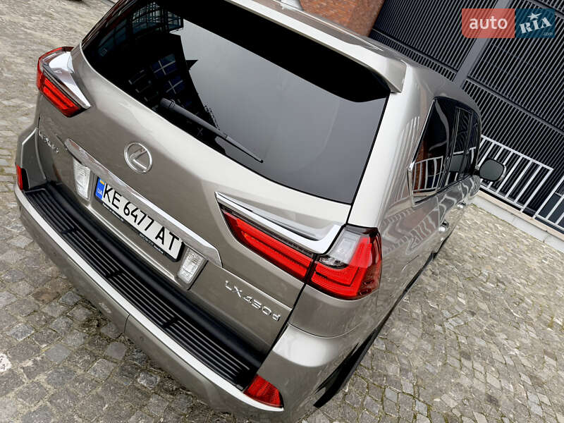 Внедорожник / Кроссовер Lexus LX 2016 в Днепре