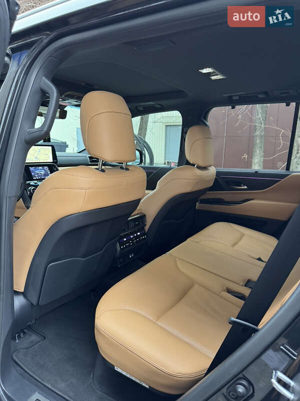 Внедорожник / Кроссовер Lexus LX 2022 в Днепре фото 21 Внедорожник / Кроссовер Lexus LX 2022 в Днепре