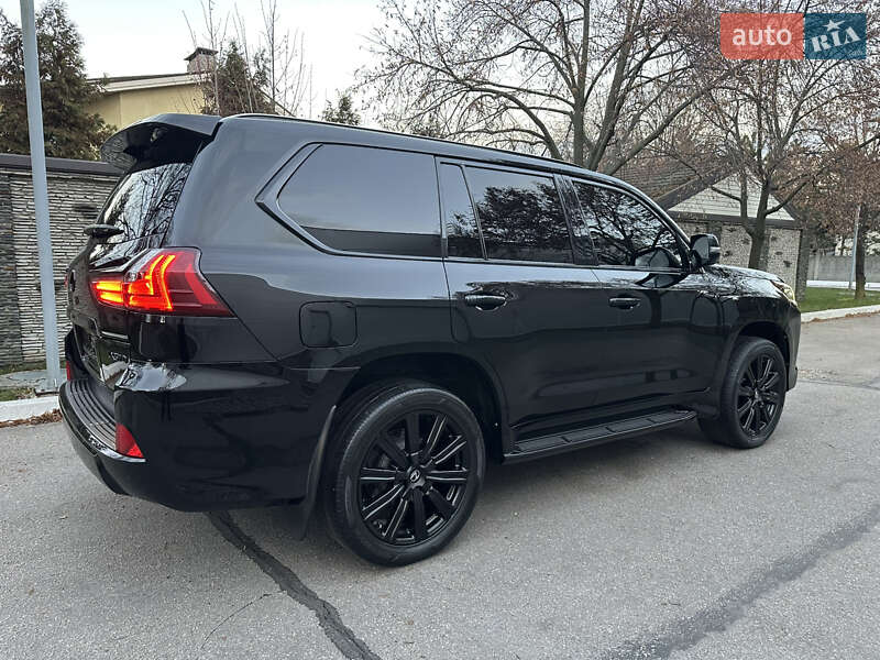 Внедорожник / Кроссовер Lexus LX 2018 в Днепре фото 25 Внедорожник / Кроссовер Lexus LX 2018 в Днепре