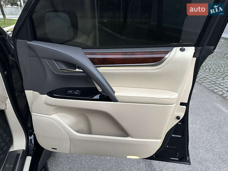 Внедорожник / Кроссовер Lexus LX 2018 в Днепре фото 50 Внедорожник / Кроссовер Lexus LX 2018 в Днепре