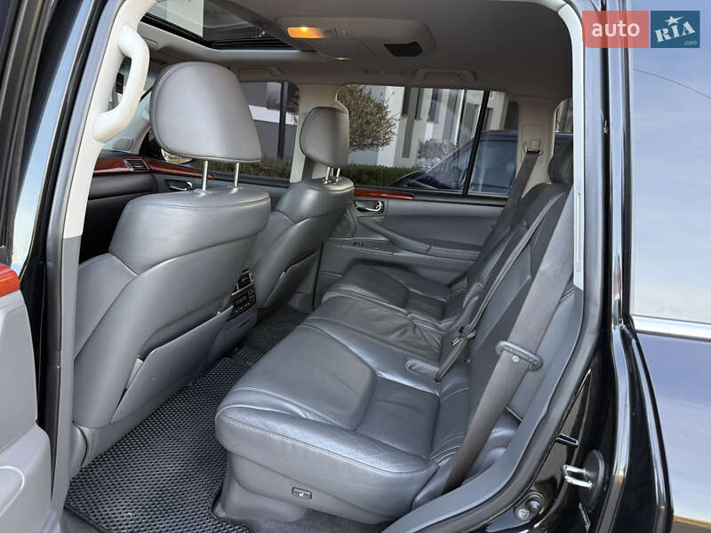 Внедорожник / Кроссовер Lexus LX 2008 в Стрые