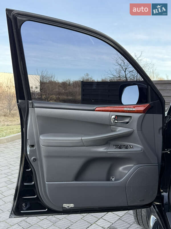 Внедорожник / Кроссовер Lexus LX 2008 в Стрые