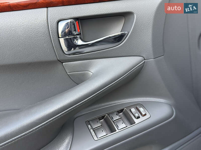 Внедорожник / Кроссовер Lexus LX 2008 в Стрые