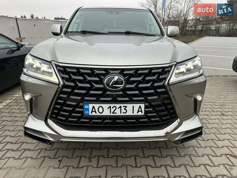Позашляховик / Кросовер Lexus LX 2016 в Рахові