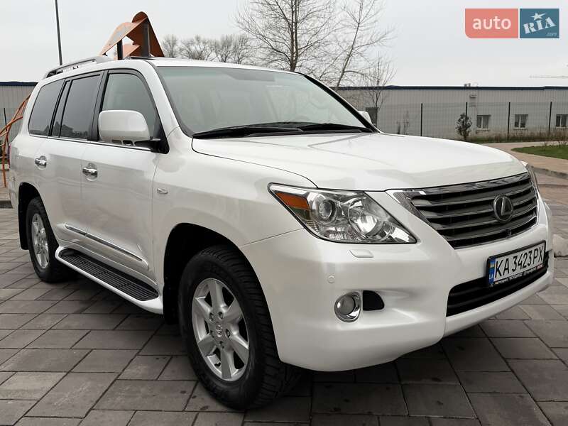 Внедорожник / Кроссовер Lexus LX 2008 в Киеве
