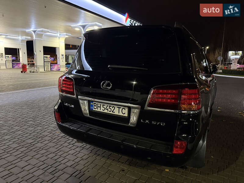 Внедорожник / Кроссовер Lexus LX 2008 в Одессе