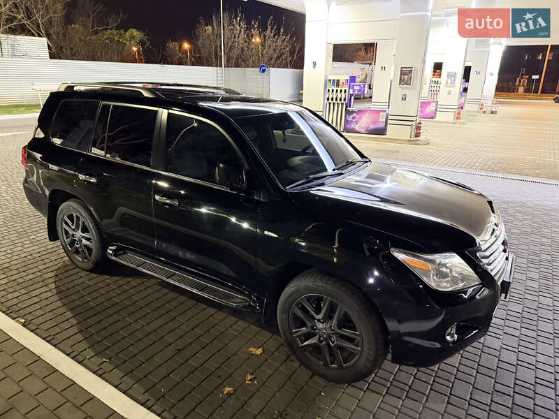 Внедорожник / Кроссовер Lexus LX 2008 в Одессе