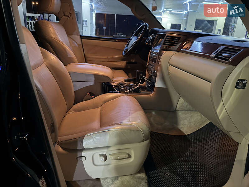 Внедорожник / Кроссовер Lexus LX 2008 в Одессе