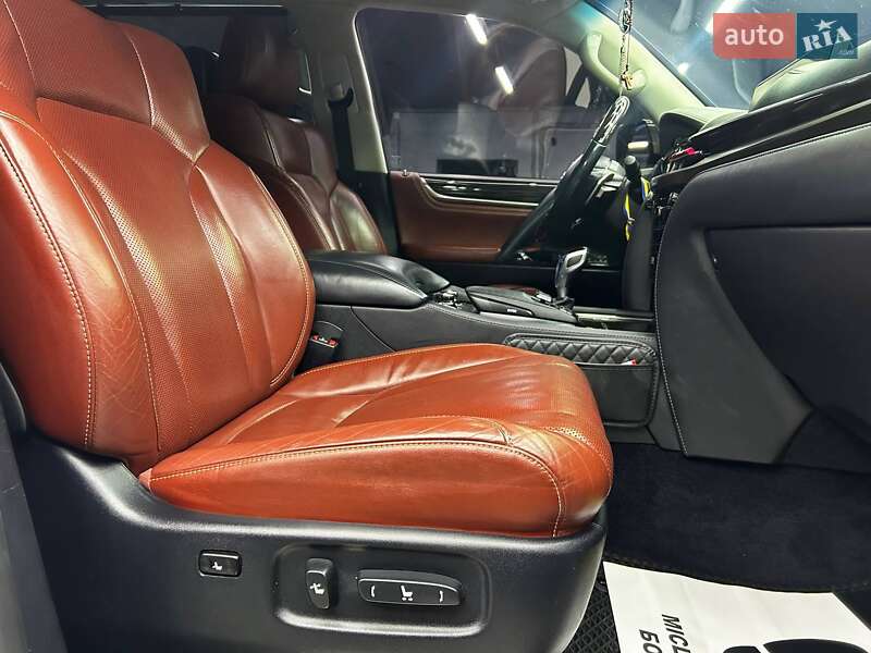 Внедорожник / Кроссовер Lexus LX 2017 в Черновцах фото 14 Внедорожник / Кроссовер Lexus LX 2017 в Черновцах
