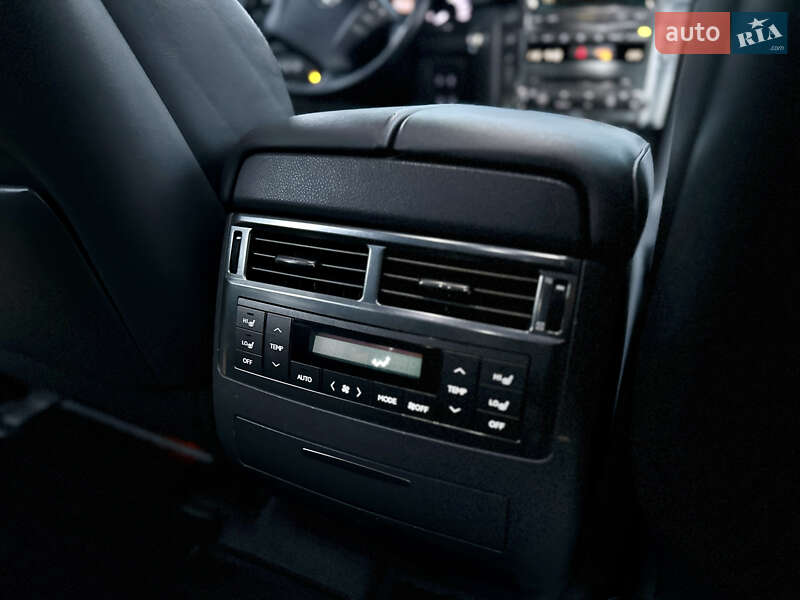 Внедорожник / Кроссовер Lexus LX 2008 в Тернополе