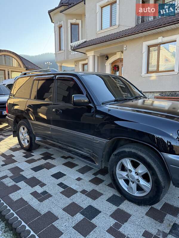 Внедорожник / Кроссовер Lexus LX 2004 в Косове