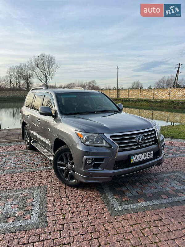 Внедорожник / Кроссовер Lexus LX 2014 в Нововолынске фото 2 Внедорожник / Кроссовер Lexus LX 2014 в Нововолынске