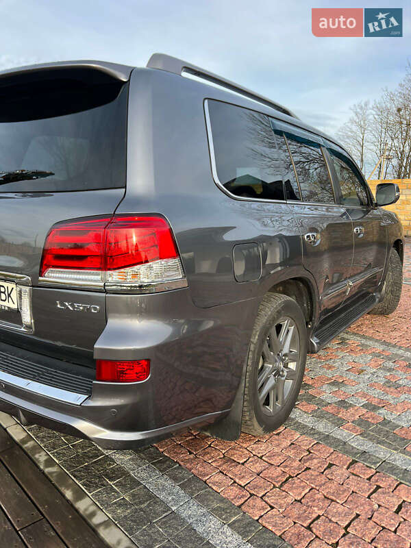 Внедорожник / Кроссовер Lexus LX 2014 в Нововолынске фото 12 Внедорожник / Кроссовер Lexus LX 2014 в Нововолынске