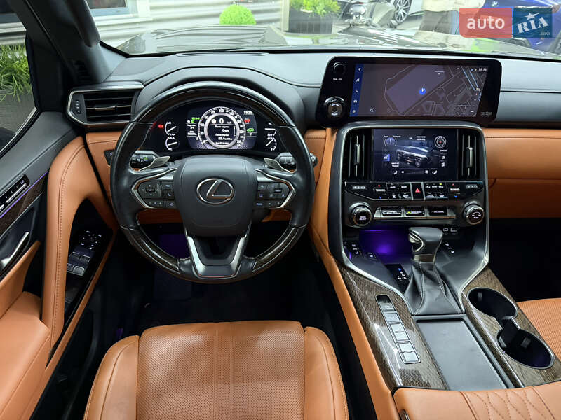 Внедорожник / Кроссовер Lexus LX 2023 в Киеве