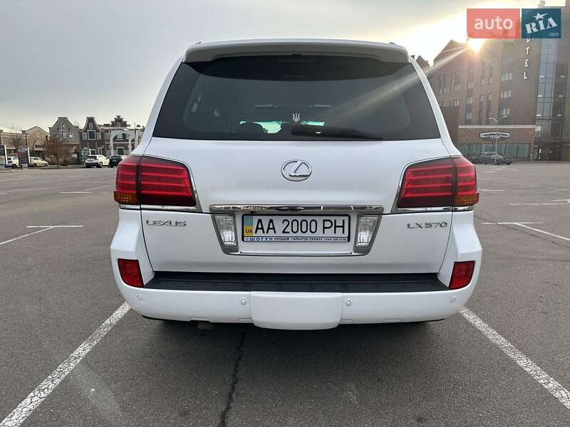 Внедорожник / Кроссовер Lexus LX 2008 в Киеве