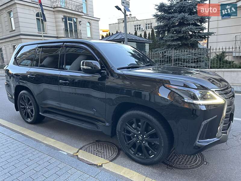 Внедорожник / Кроссовер Lexus LX 2021 в Киеве