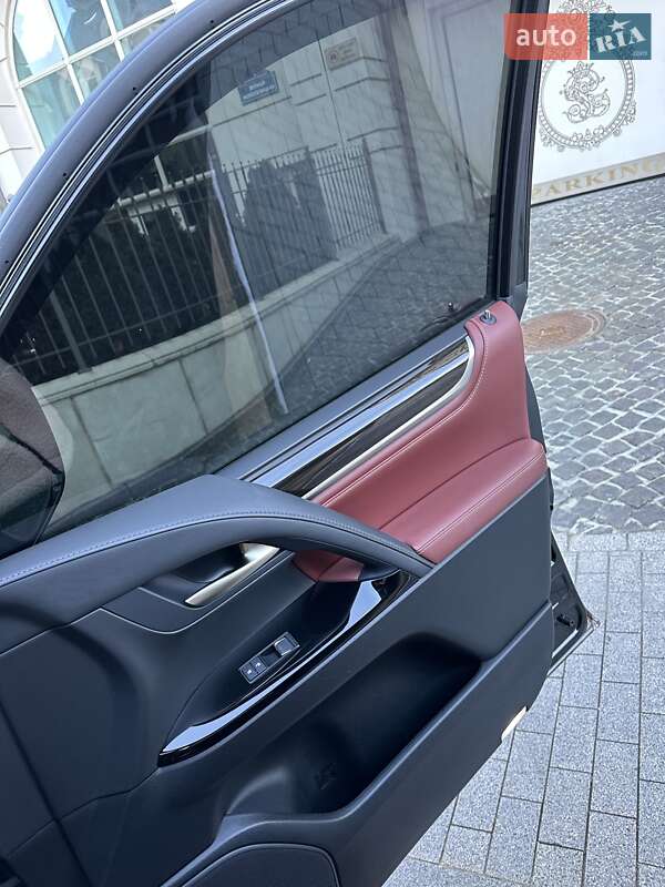 Внедорожник / Кроссовер Lexus LX 2021 в Киеве