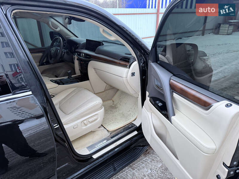 Внедорожник / Кроссовер Lexus LX 2016 в Хмельницком фото 11 Внедорожник / Кроссовер Lexus LX 2016 в Хмельницком
