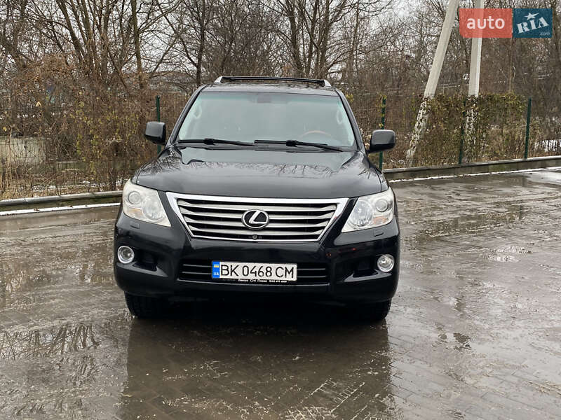 Внедорожник / Кроссовер Lexus LX 2008 в Ровно