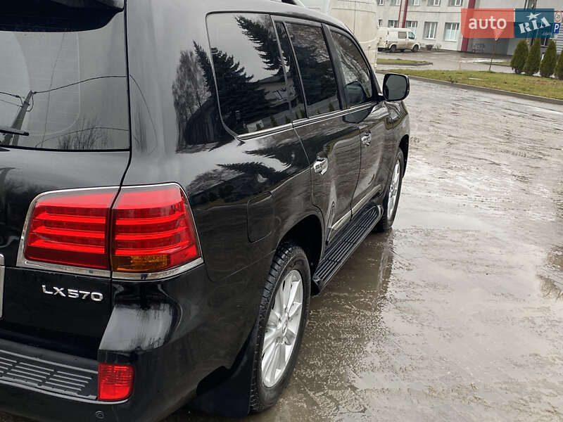Внедорожник / Кроссовер Lexus LX 2008 в Ровно