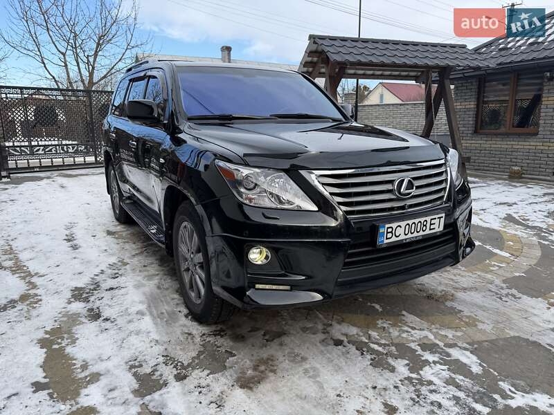 Внедорожник / Кроссовер Lexus LX 2011 в Львове