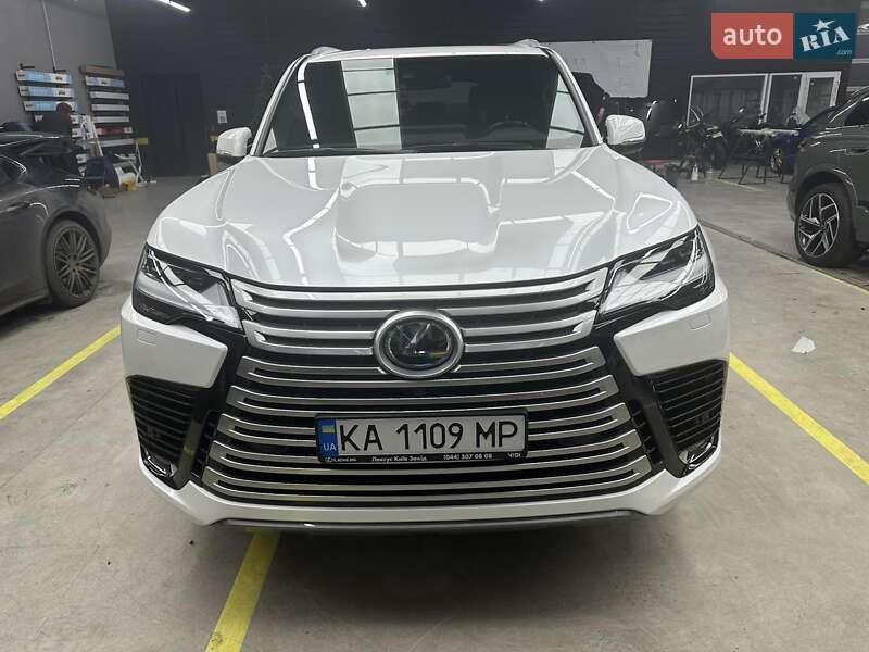 Внедорожник / Кроссовер Lexus LX 2022 в Киеве