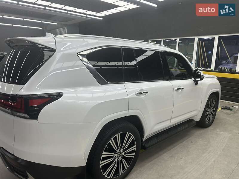 Внедорожник / Кроссовер Lexus LX 2022 в Киеве