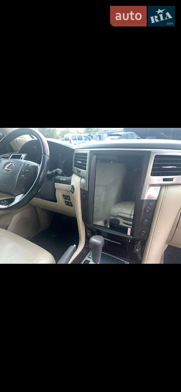 Позашляховик / Кросовер Lexus LX 2013 в Дніпрі