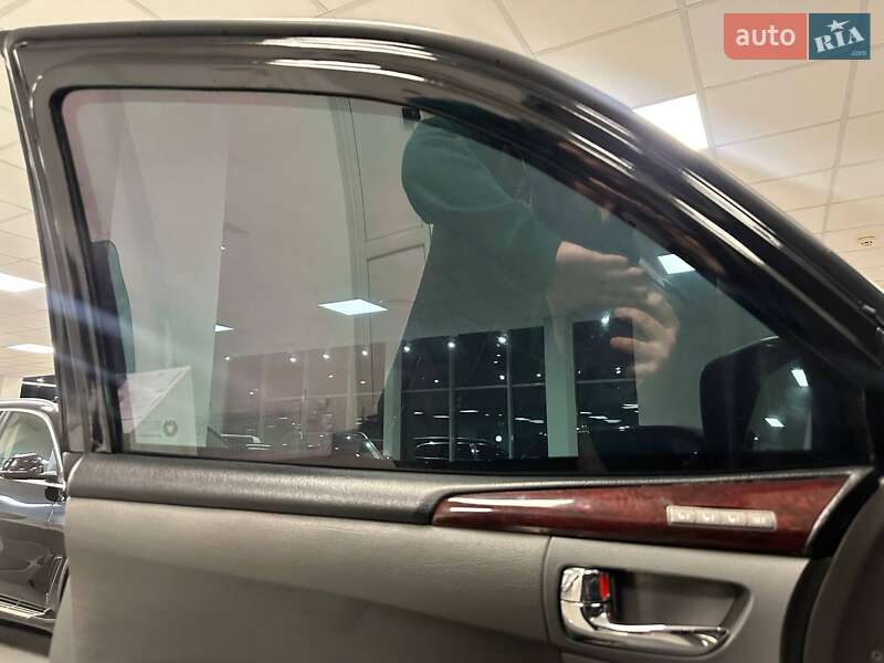 Позашляховик / Кросовер Lexus LX 2010 в Києві фото 10 Позашляховик / Кросовер Lexus LX 2010 в Києві