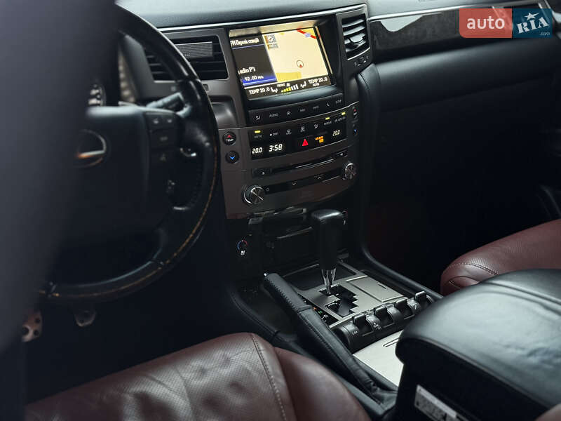 Позашляховик / Кросовер Lexus LX 2015 в Вінниці фото 44 Позашляховик / Кросовер Lexus LX 2015 в Вінниці