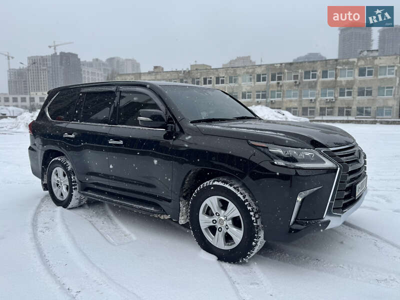 Внедорожник / Кроссовер Lexus LX 2015 в Киеве