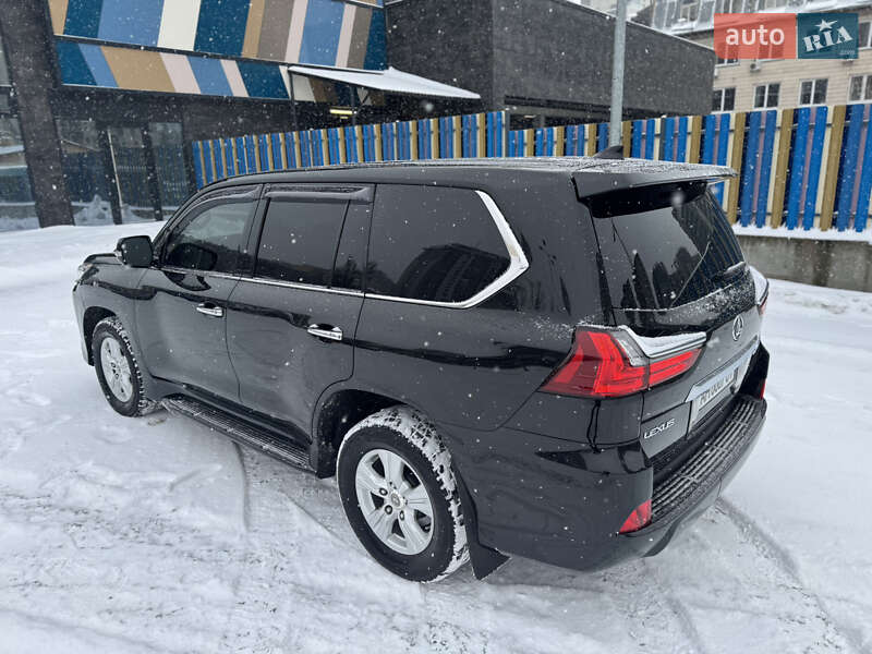 Внедорожник / Кроссовер Lexus LX 2015 в Киеве