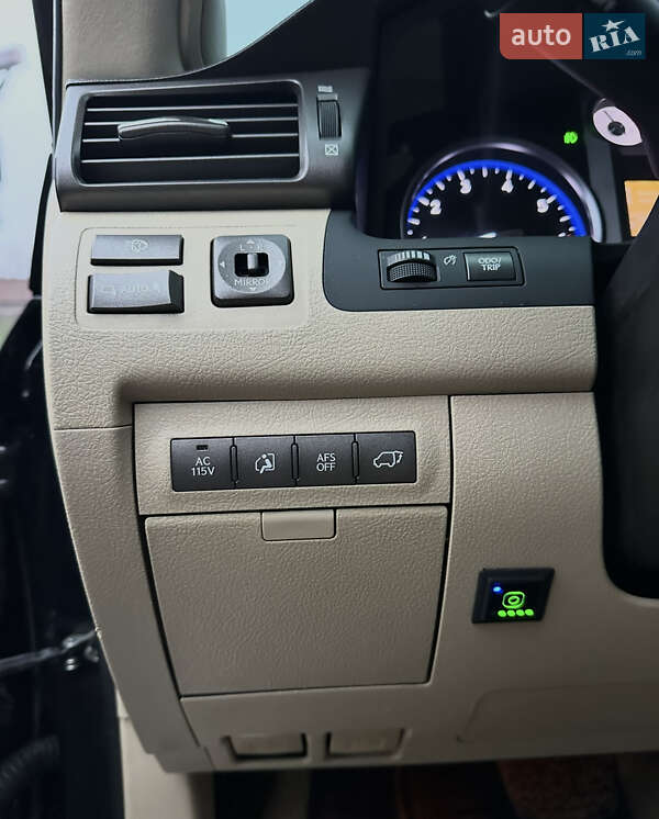 Внедорожник / Кроссовер Lexus LX 2008 в Днепре